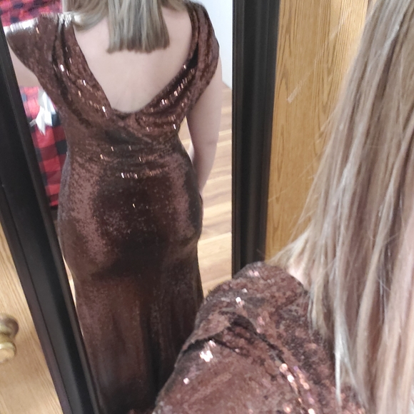 Beautiful bronze sequin dress - Picture 2 of 2